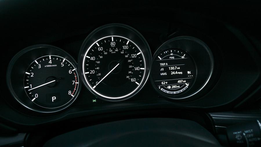 Панель приборов Mazda CX-5 2017 года  (NA) (фото 25 из 59)